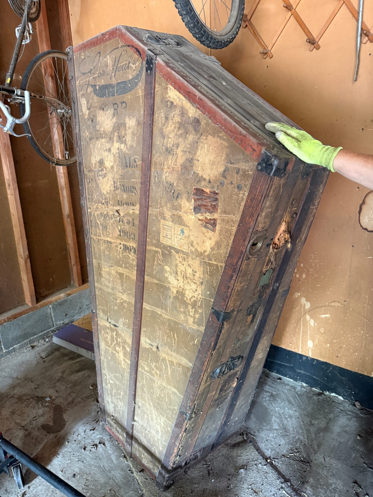 WATERFORD, MICHIGAN ESTATE SALE—RARE ÉRARD HARP + VINTAGE ART & COLLECTIBLES thumbnail 3