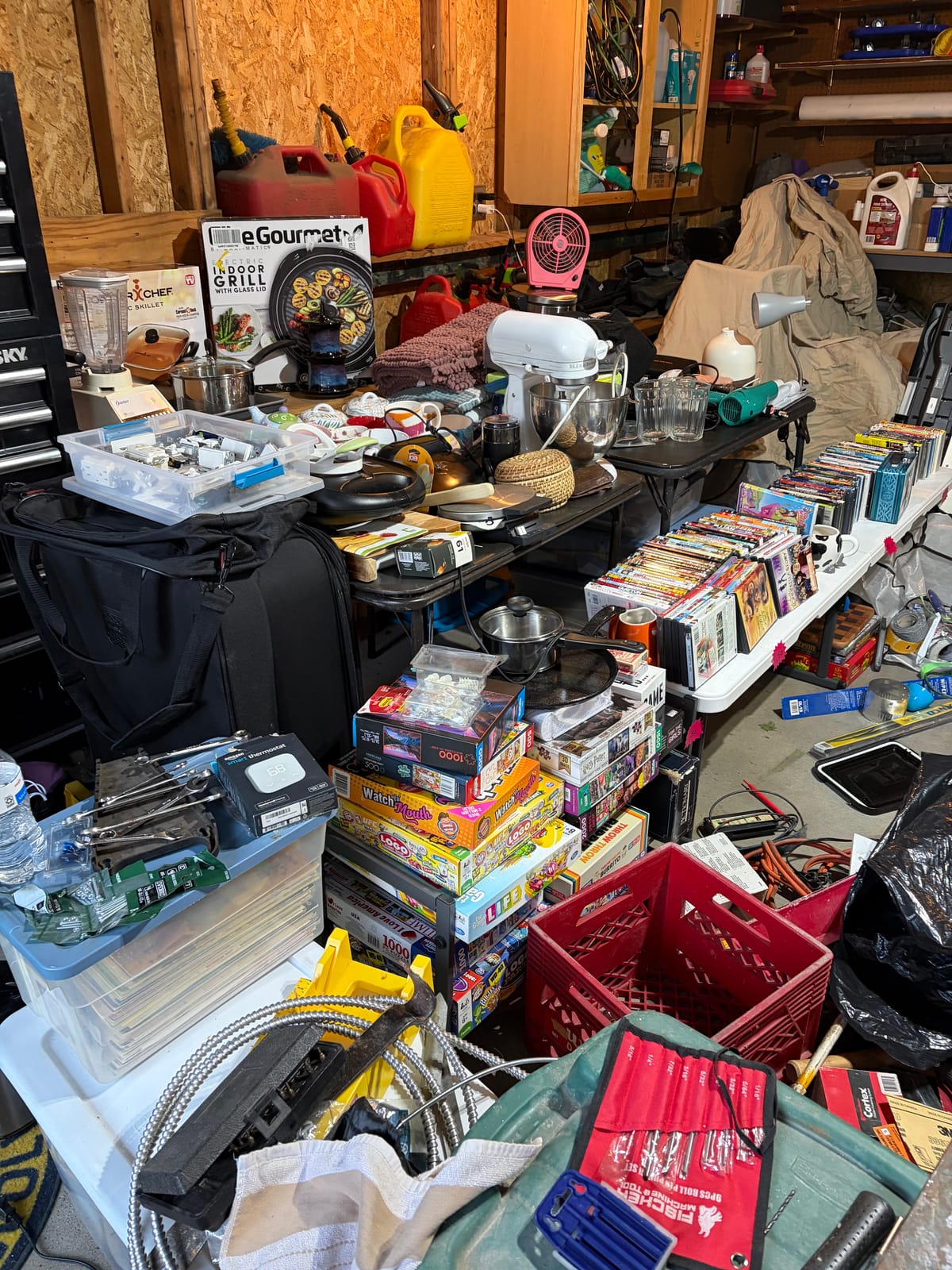 Garage Sale in Royal Oak, MI thumbnail 5