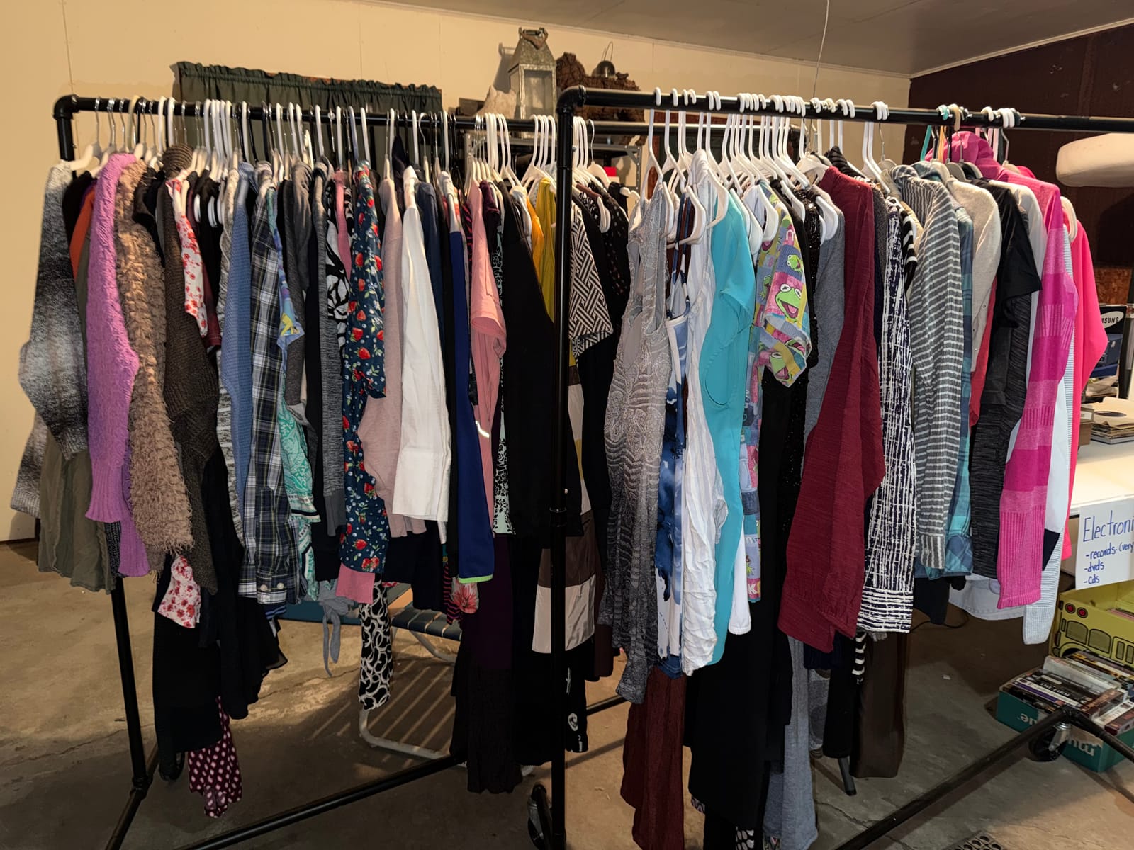 Maggie’s Boutique Garage Sale thumbnail 2