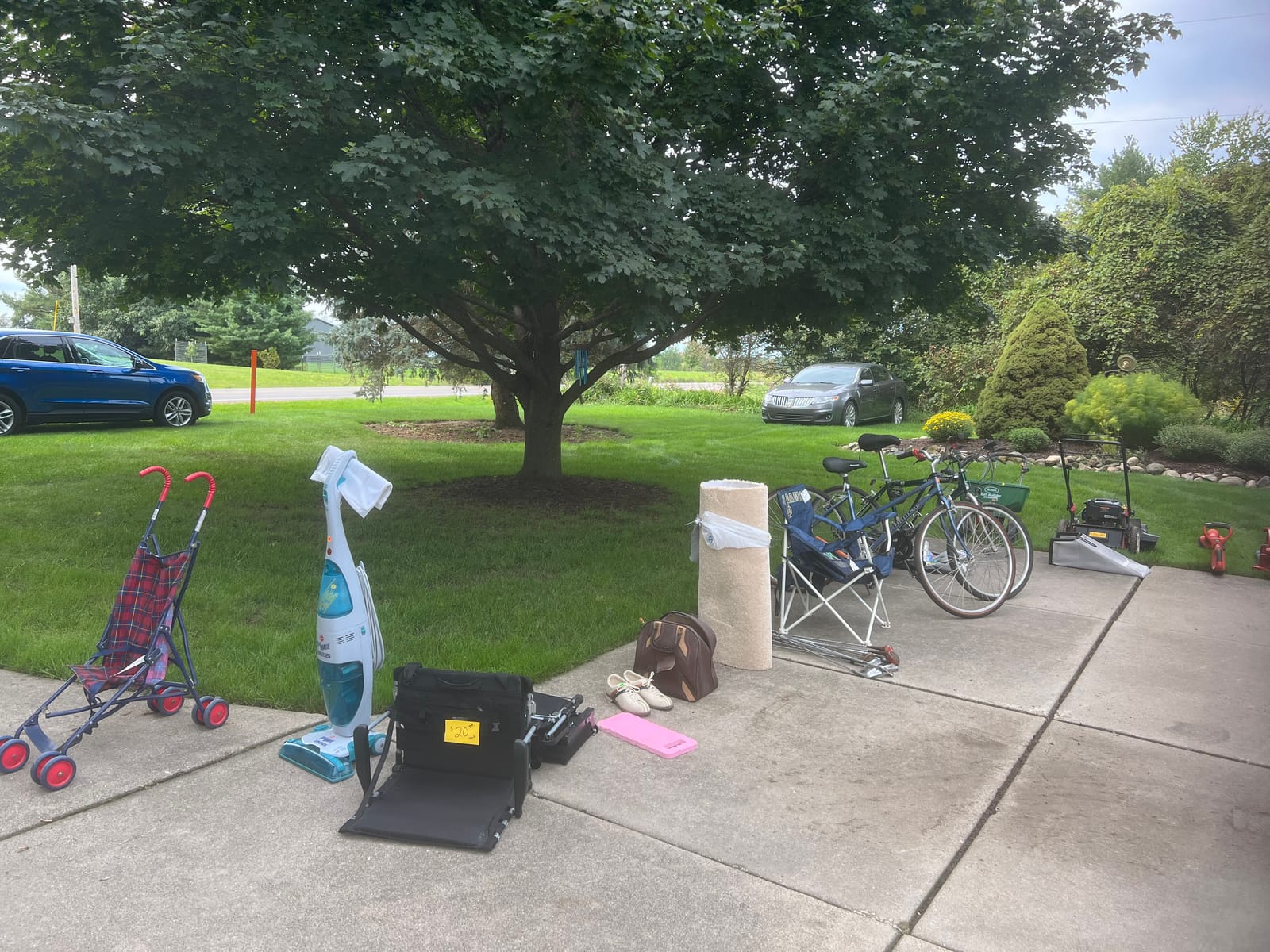 Downsizing/garage sale