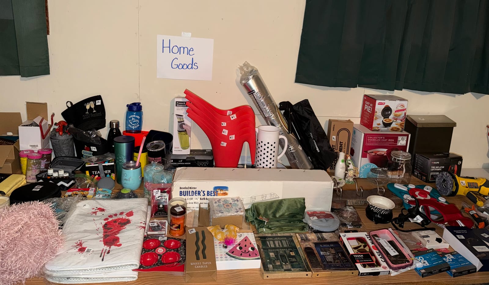 Maggie’s Boutique Garage Sale thumbnail 7