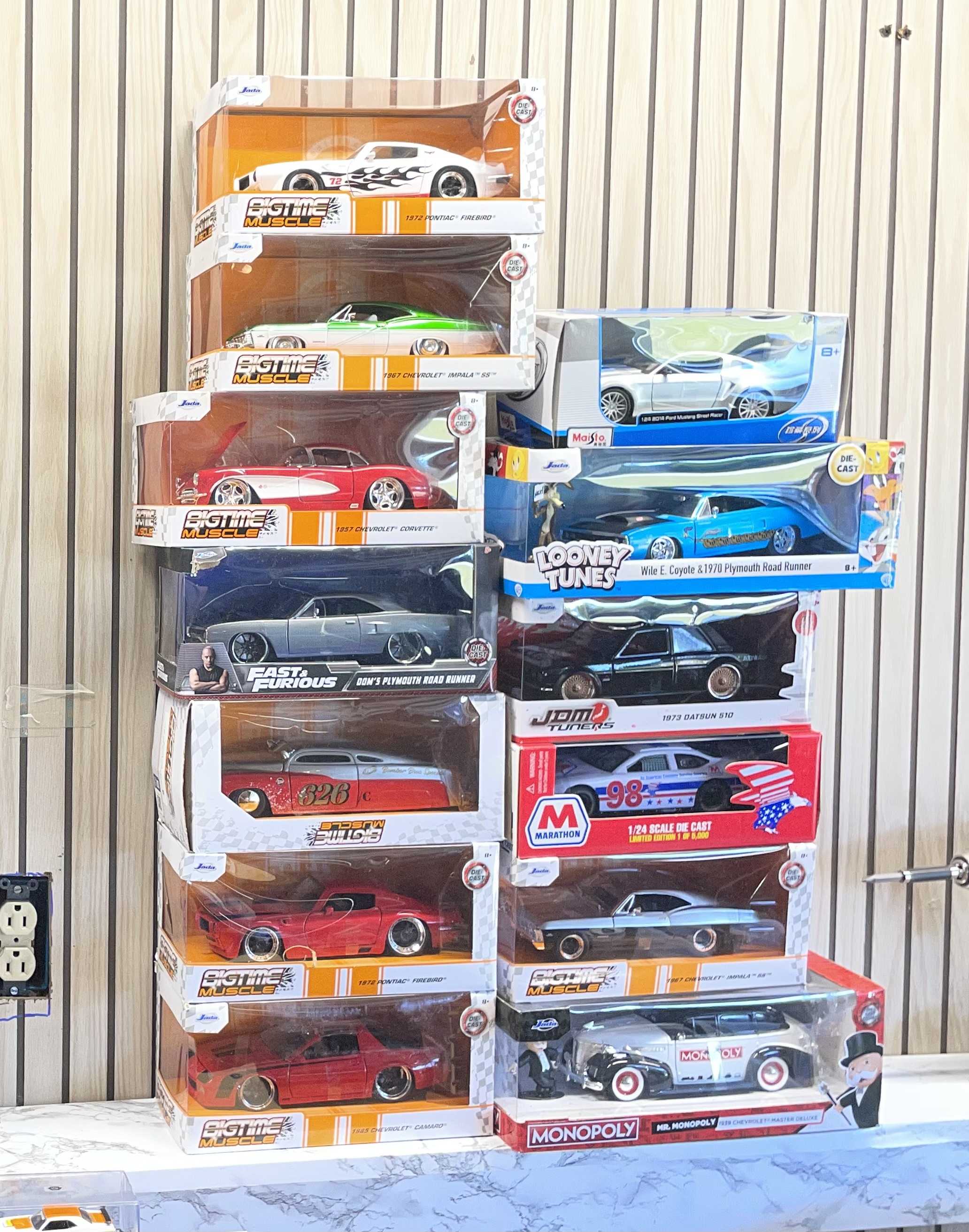 Garage Sale thumbnail 5