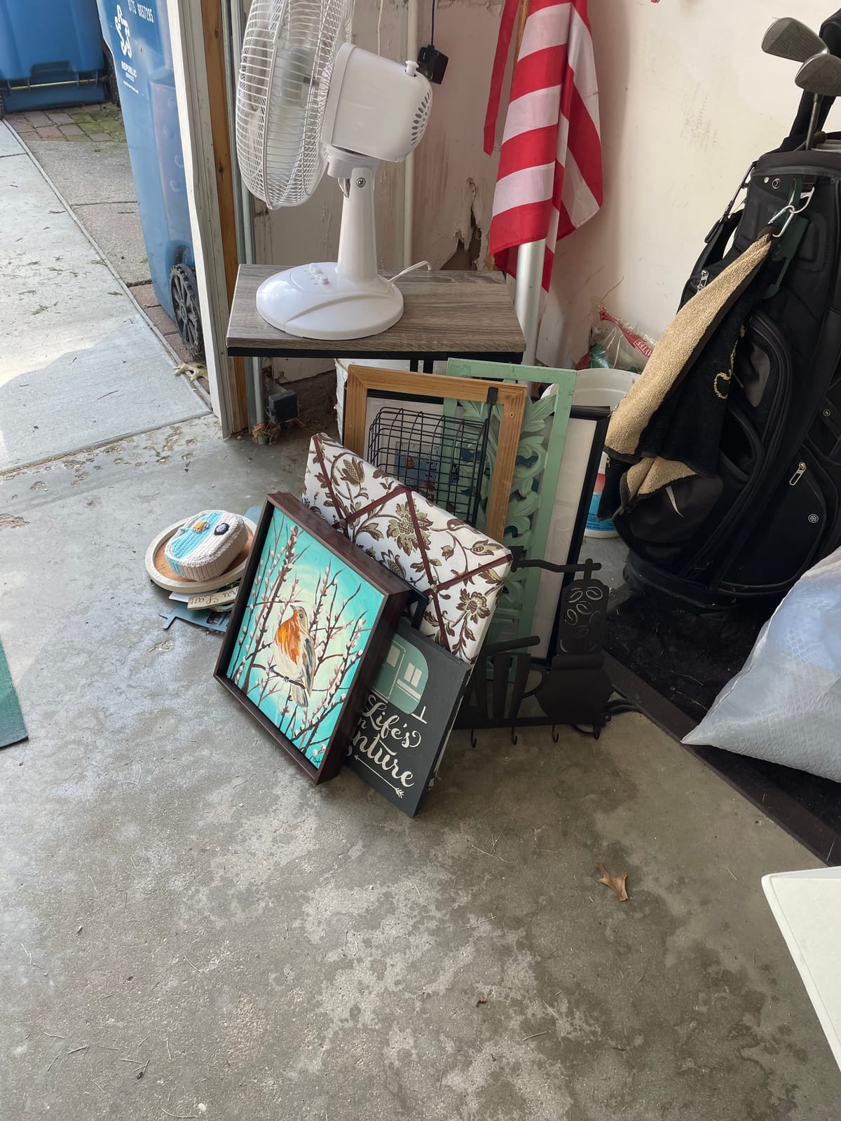 GARAGE SALE thumbnail 3