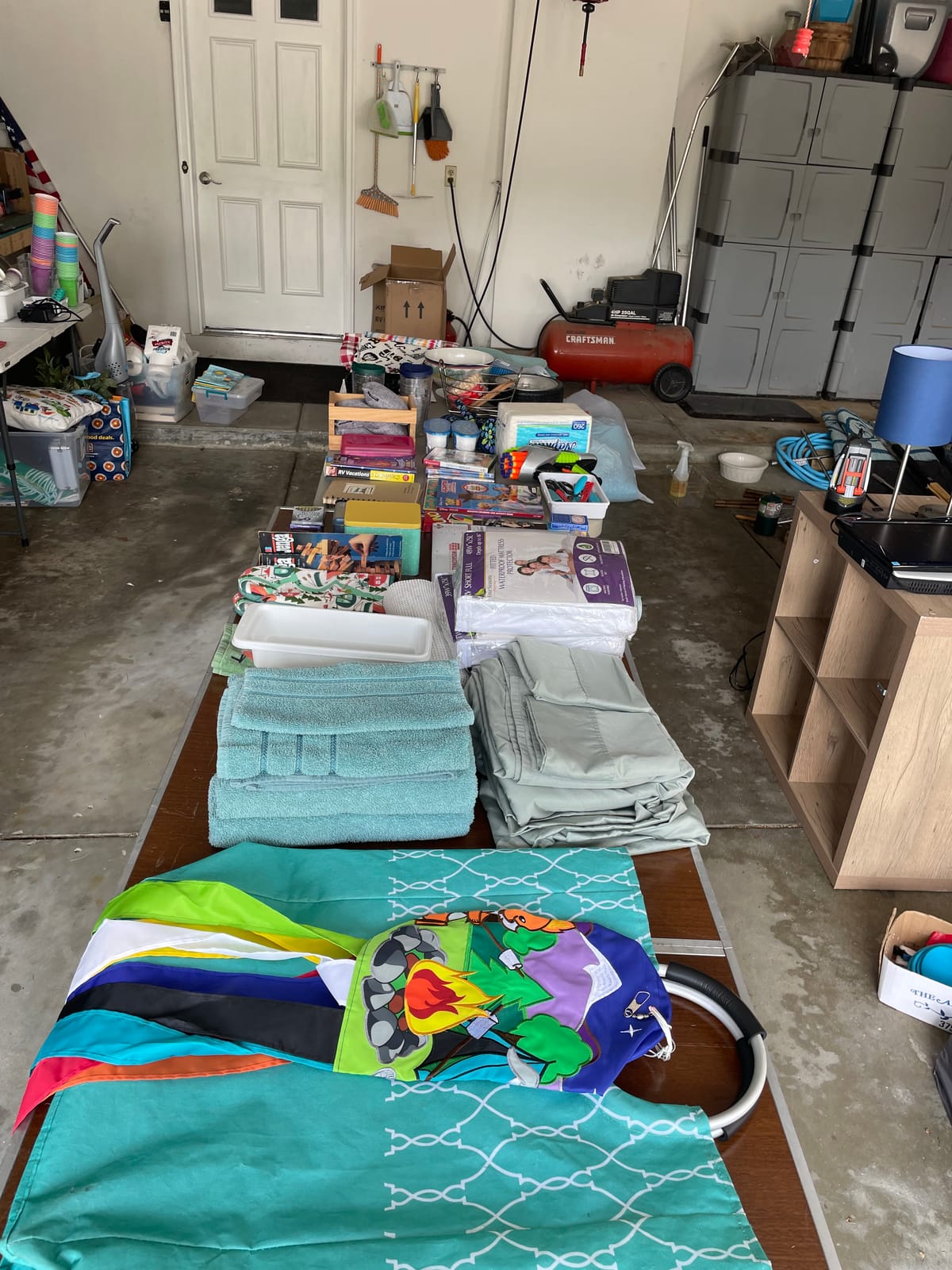 GARAGE SALE thumbnail 2
