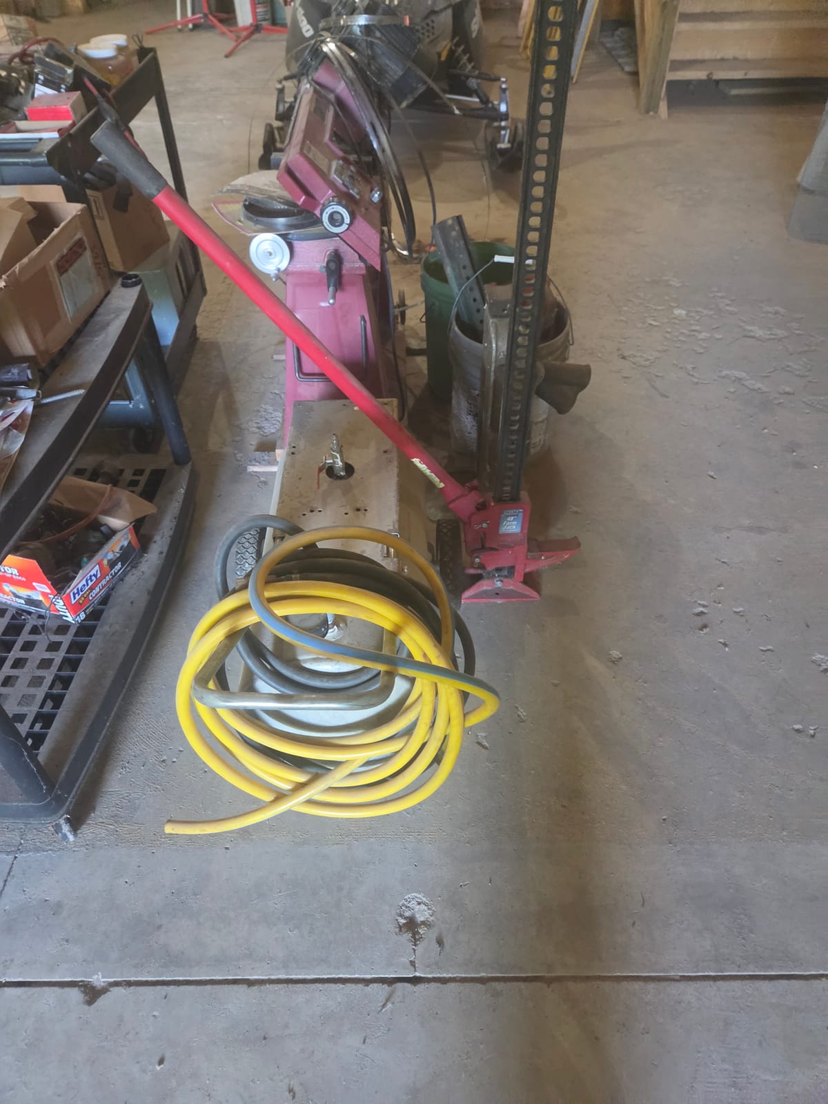 Barn Sale, tools, homebrew, garden/ farm/ camp/ sporting goods photo 1